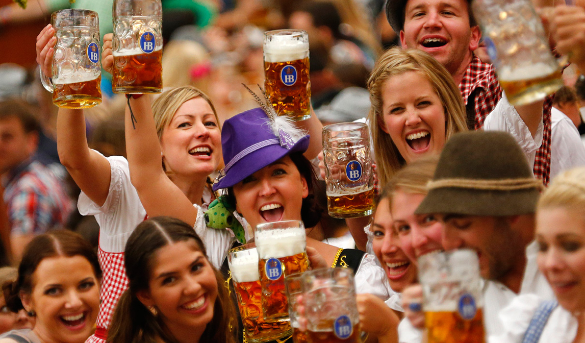 Llega el festival cervecero alemán Oktoberfest 2014