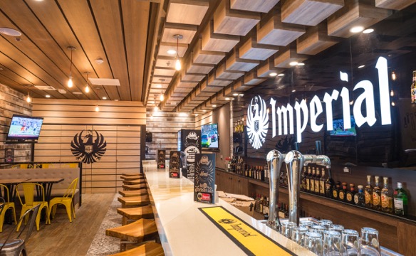 Primer Bar Imperial en el Aeropuerto Juan Santamaría