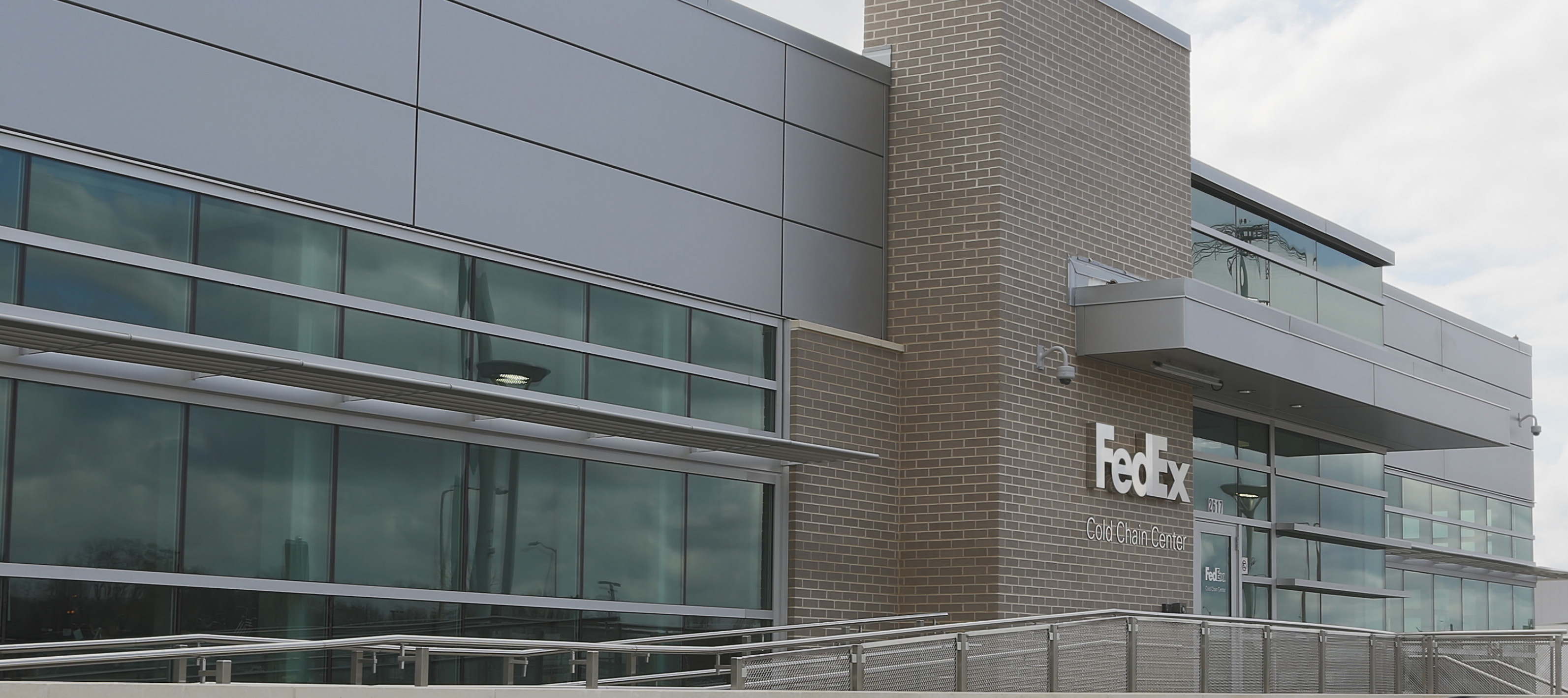 FedEx abre su nuevo centro de cadena de frío en Memphis, Estados Unidos