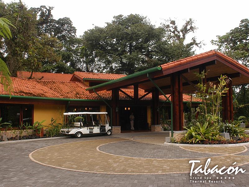 Hotel Tabacón busca personal en Expoempleo