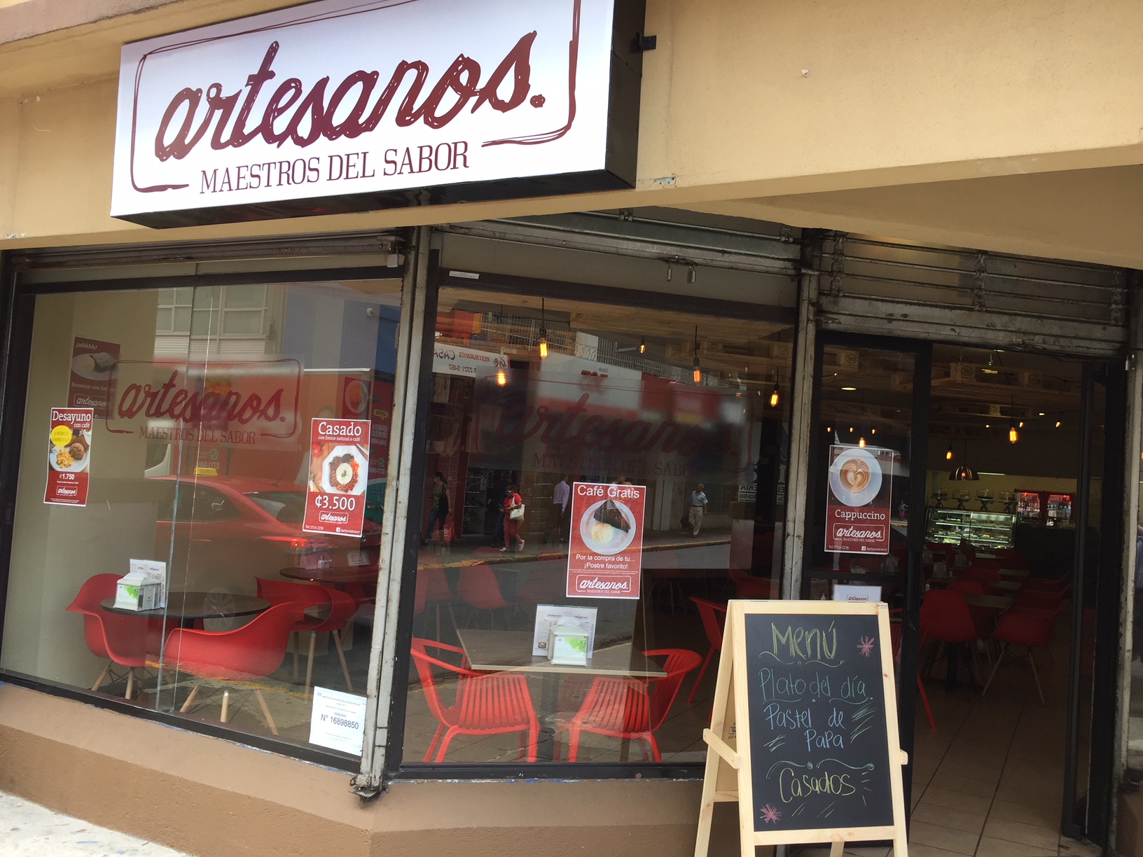 Mauricio Barzuna abre otro restaurante en centro de Chepe