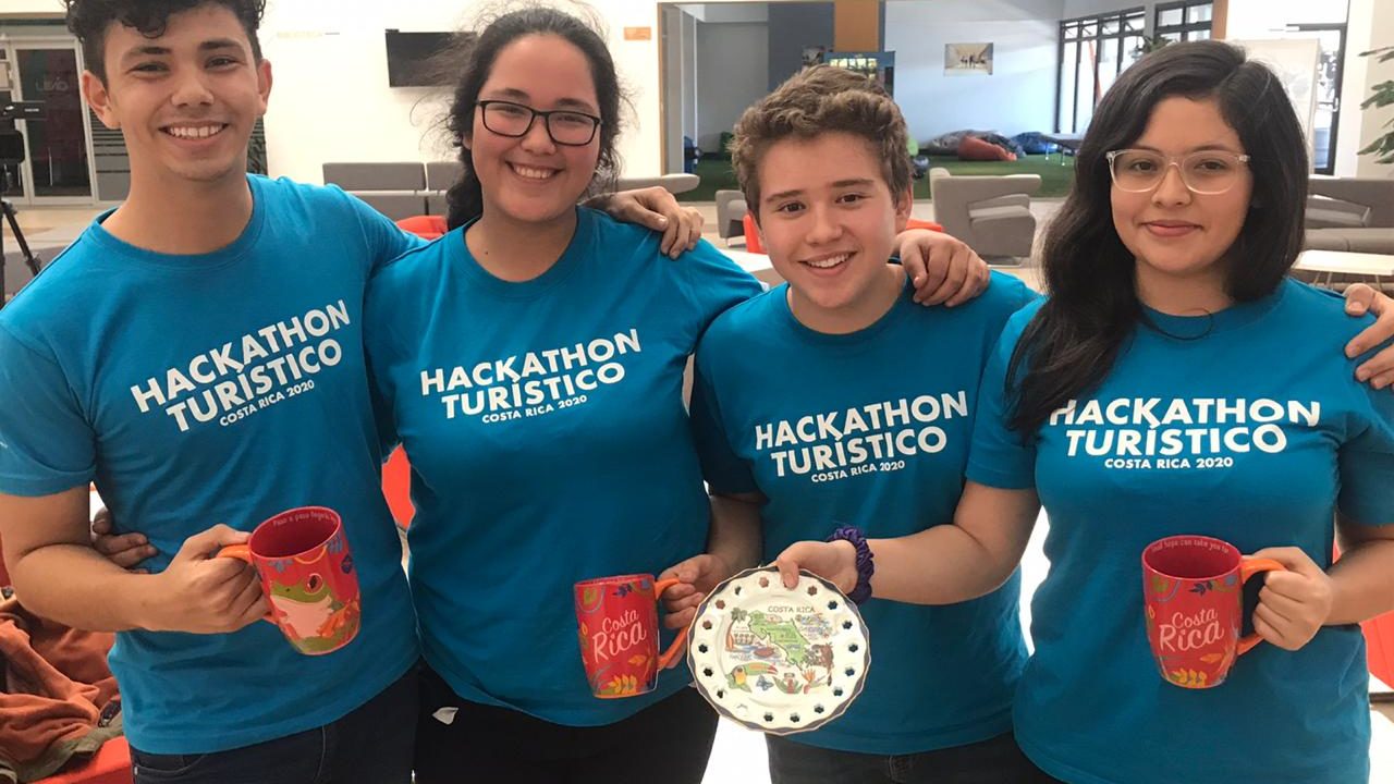 Equipo más joven triunfa y sorprende al ganar el Hackathon Turístico 2020