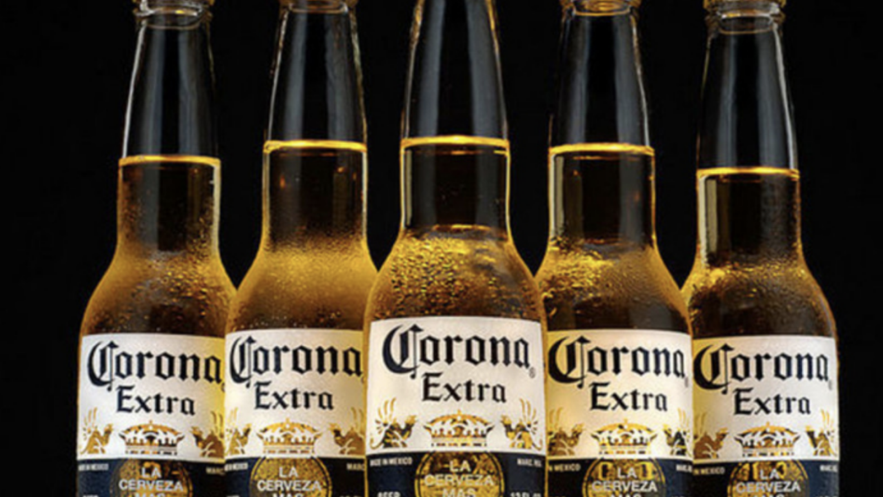 Cerveza Corona recolectará botellas de plástico