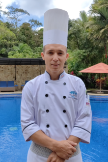 Restaurante Katala, de el Hotel Río Celeste Hideaway, renueva su menú a cargo del Chef Nelson Araya