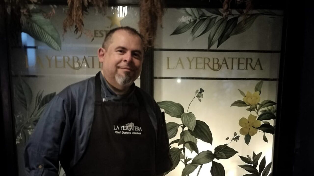 Chef Gustavo Villalobos desarrolló el menú de  La Yerbatera