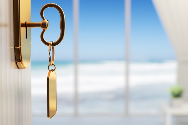 Cómo Booking y Expedia acaparan visibilidad mientras otras OTAs compiten con precios bajos
