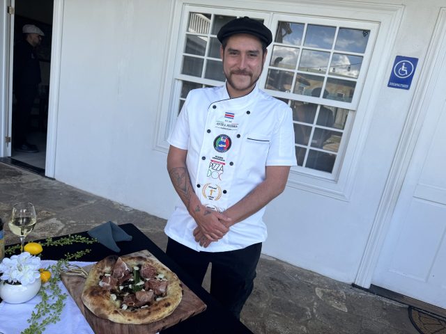 Tico gana tercer lugar en Campeonato Mundial de Pizza