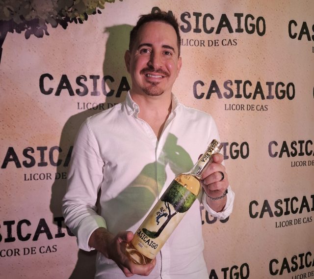 Casicaigo: el licor de cas costarricense que busca revolucionar el mercado de bebidas premium