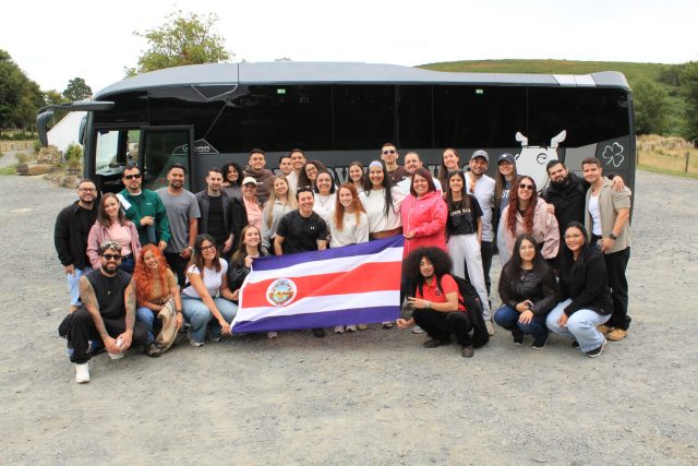 Costarricenses en Irlanda fortalecen su comunidad con el primer Tour de Ticos